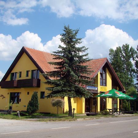 Restaurace Penzion Rafael Dlouhá Brtnice 객실 사진