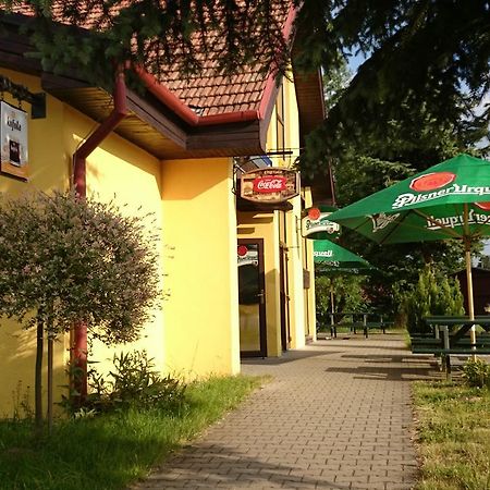 Restaurace Penzion Rafael Dlouhá Brtnice 외부 사진