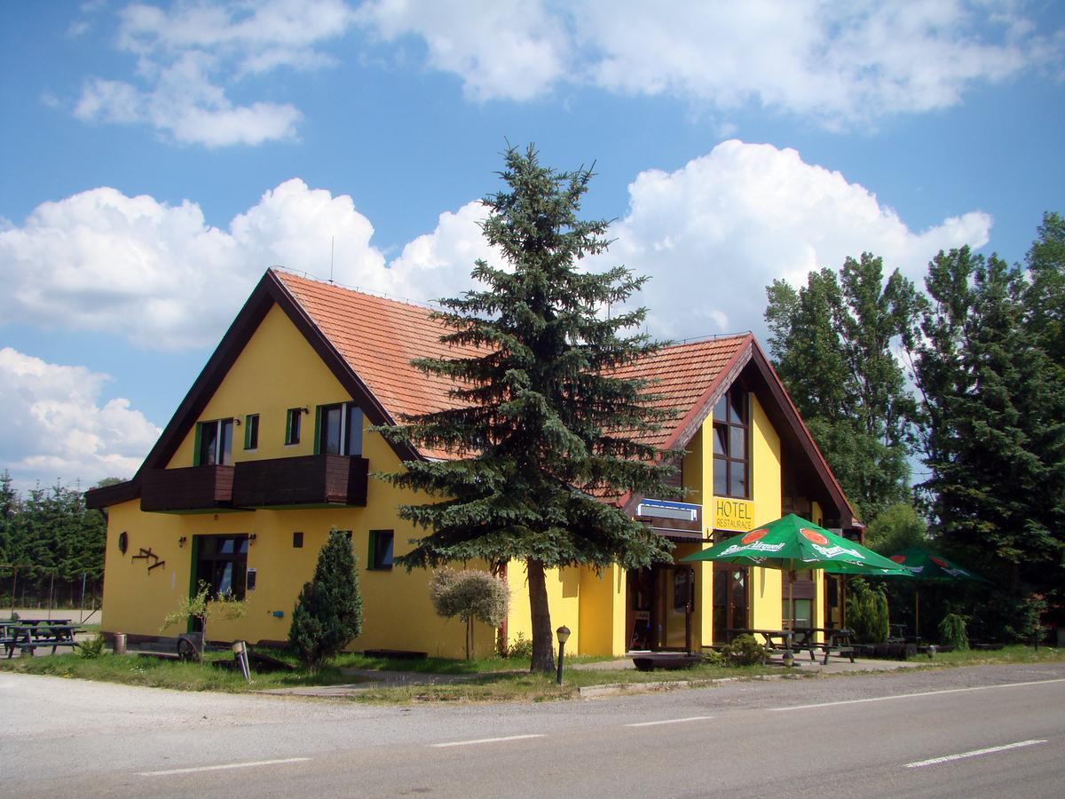 Restaurace Penzion Rafael Dlouhá Brtnice 객실 사진
